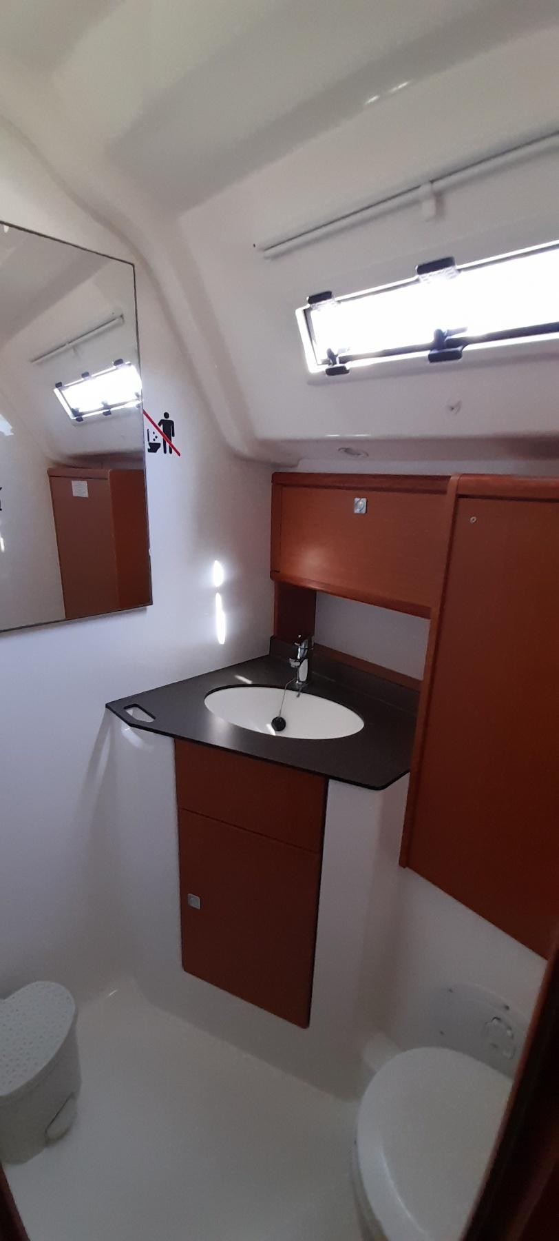 Bavaria Cruiser 51, picture 17