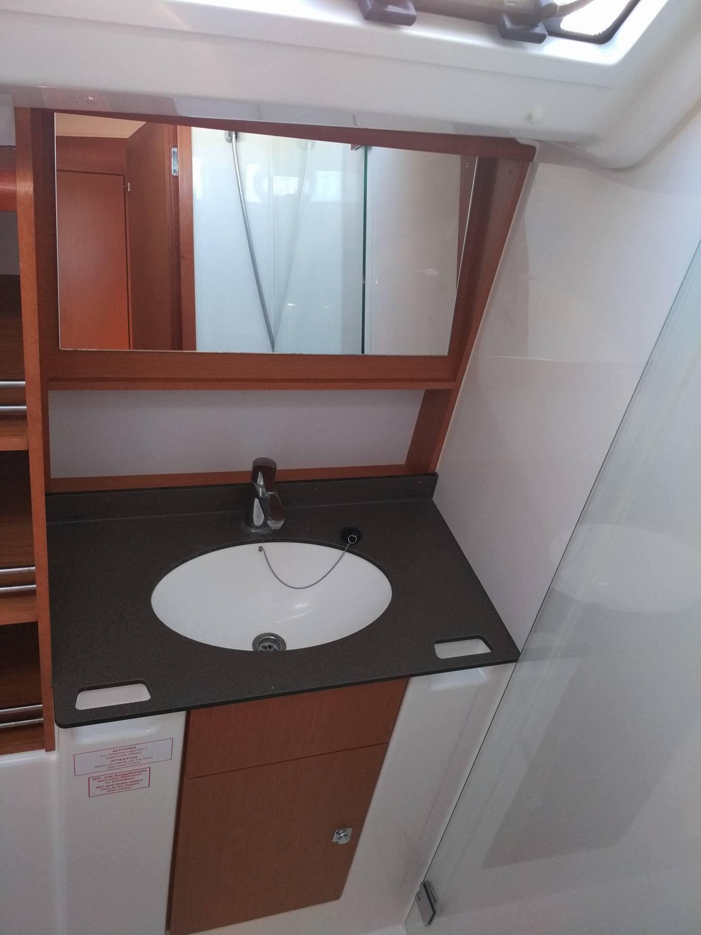 Bavaria Cruiser 51, picture 5