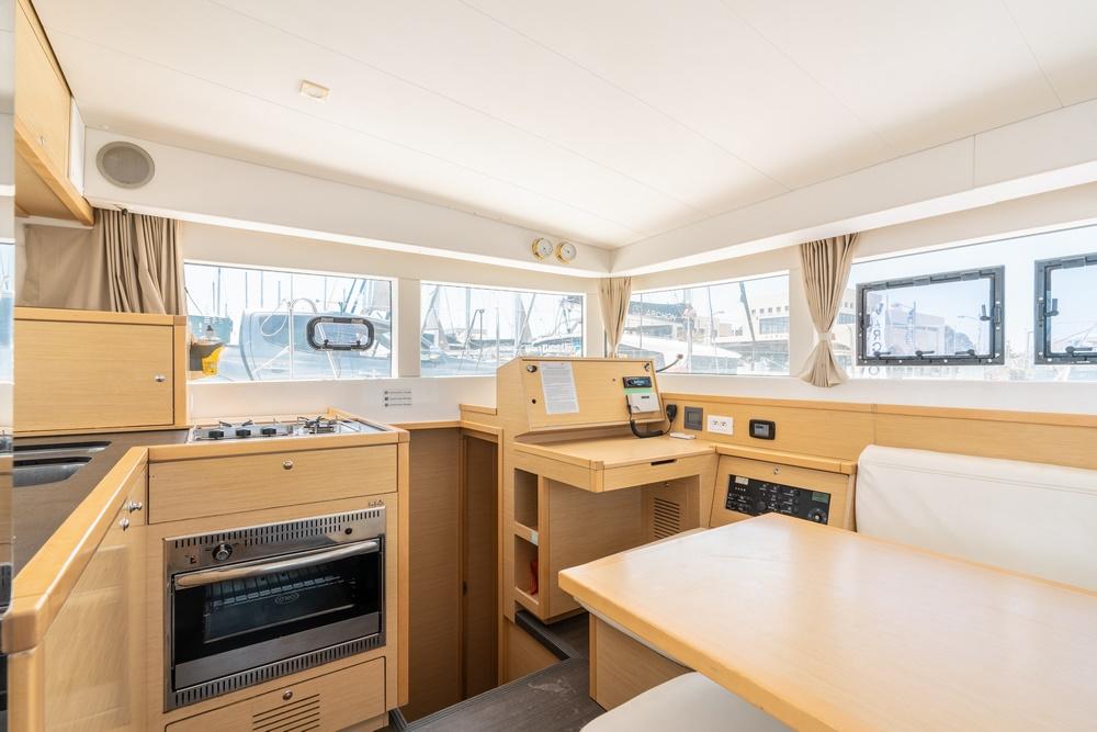 Lagoon 39 - 4 + 2 cab. - Catallou, picture 7