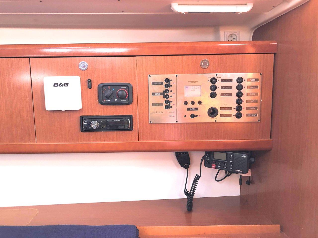 Oceanis 43, picture 16