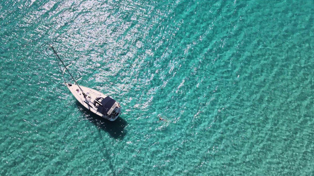 Oceanis 43, picture 3