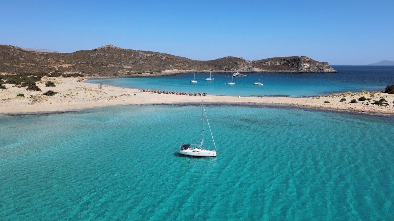 Oceanis 43, picture 3