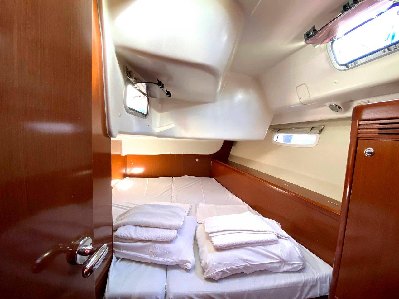 Oceanis 43, picture 14