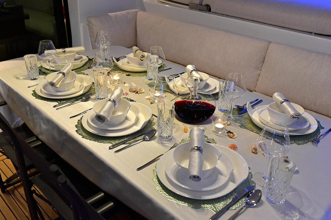 Lagoon 620 - 5 + 2 cab.	, picture 12