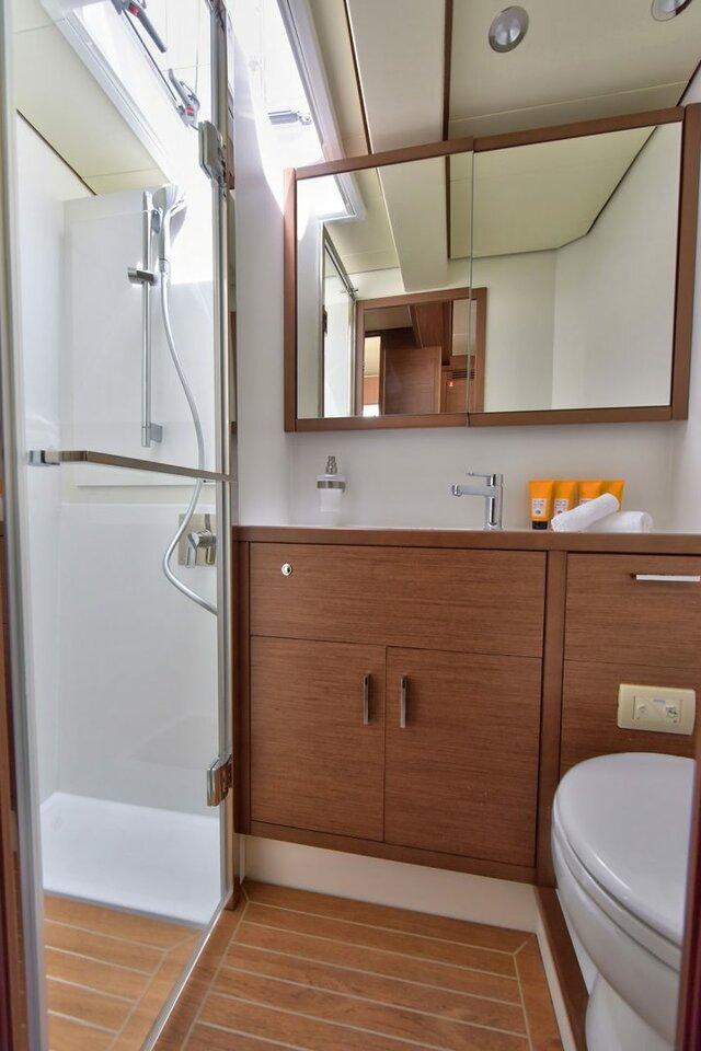 Lagoon 620 - 5 + 2 cab.	, picture 29