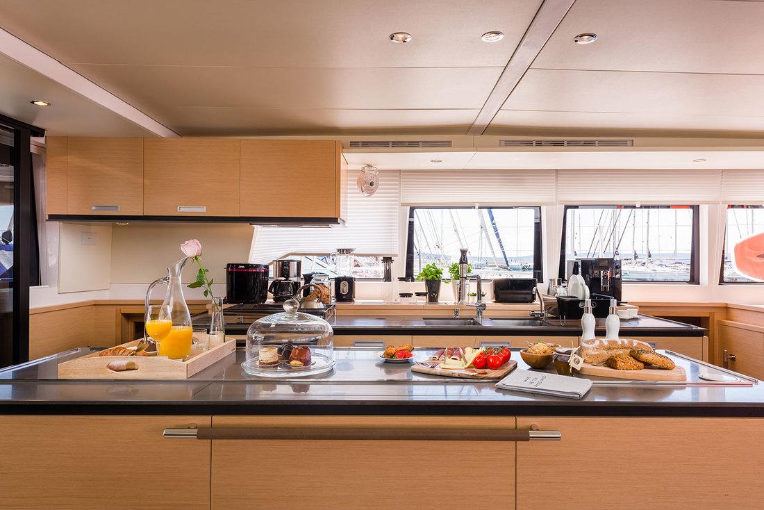 Lagoon 620 - 5 + 2 cab.	, picture 20