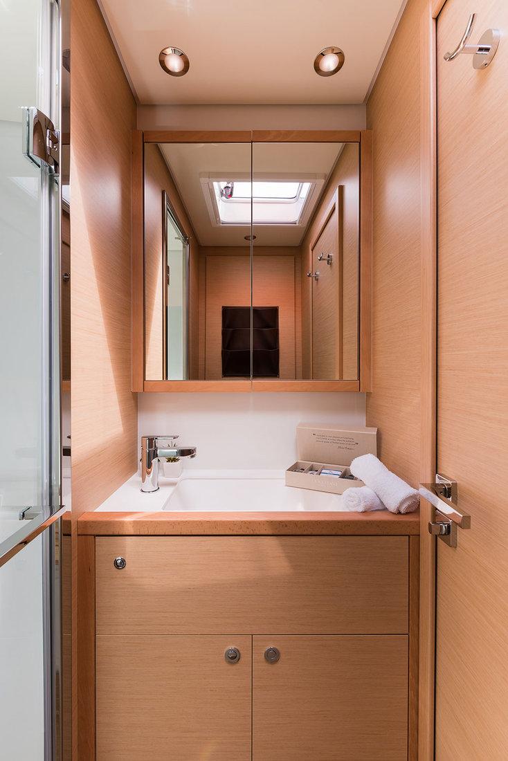 Lagoon 620 - 5 + 2 cab.	, picture 26