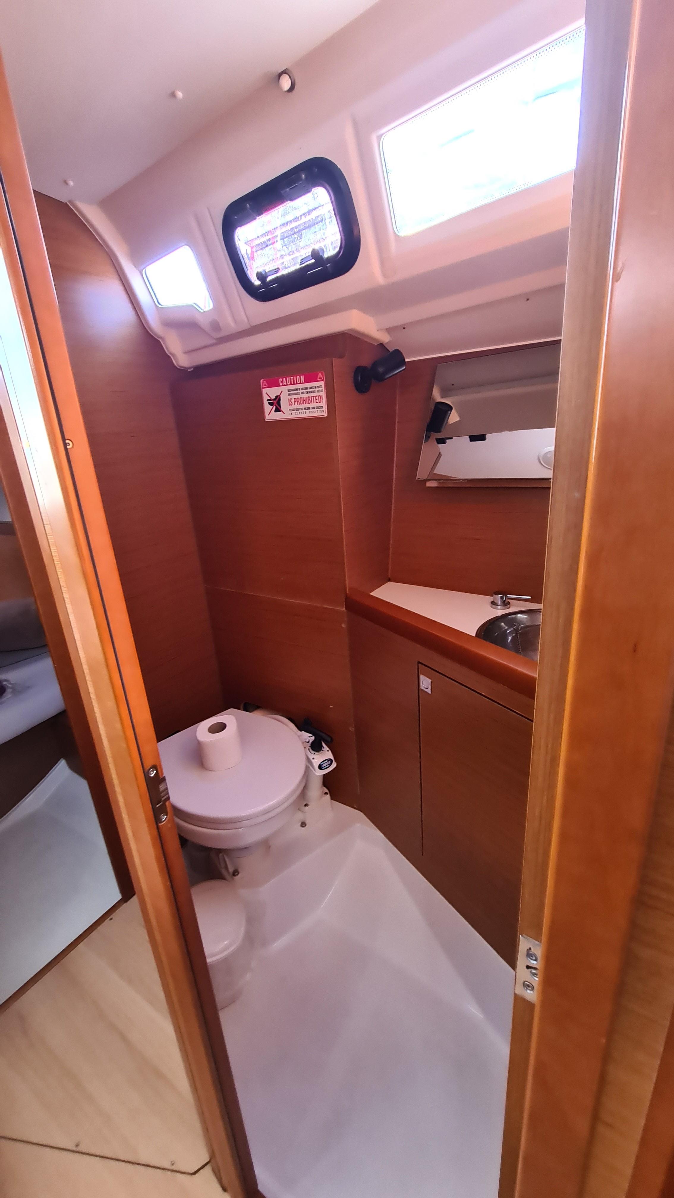 Sun Odyssey 349 - 3 cab., picture 17