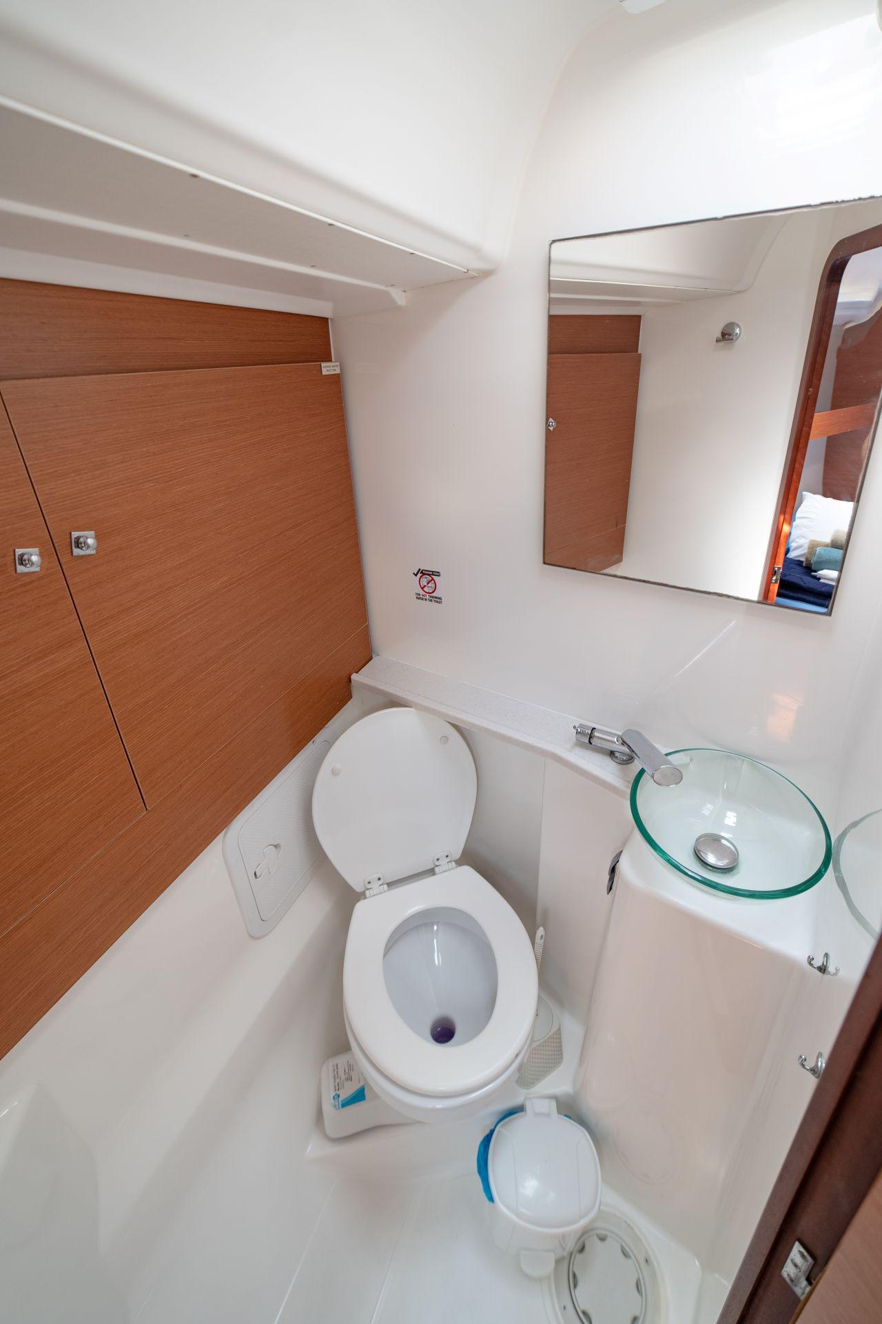 Dufour 460 GL - 5 cab., picture 9