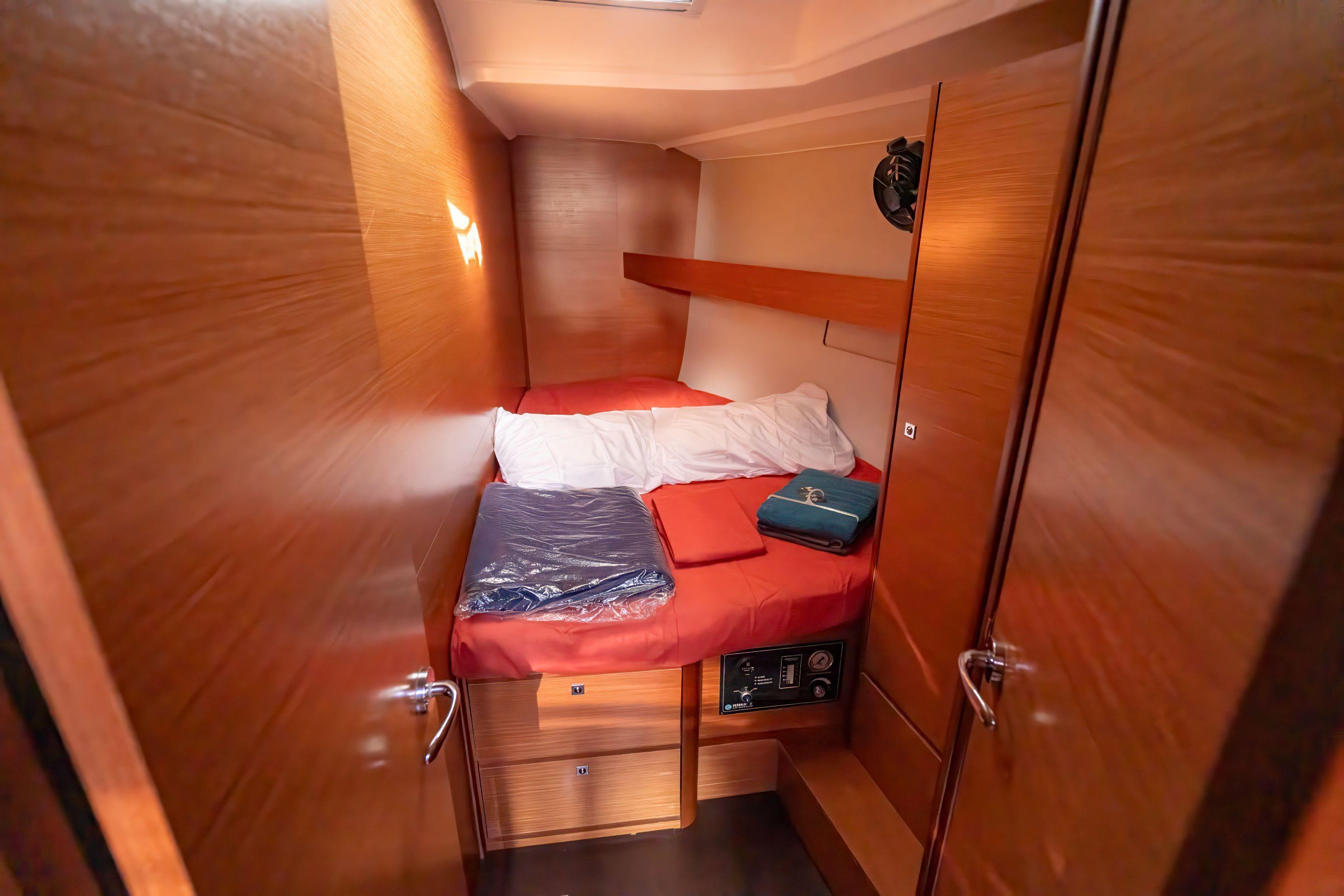 Dufour 460 GL - 5 cab. - PICABIA, picture 15