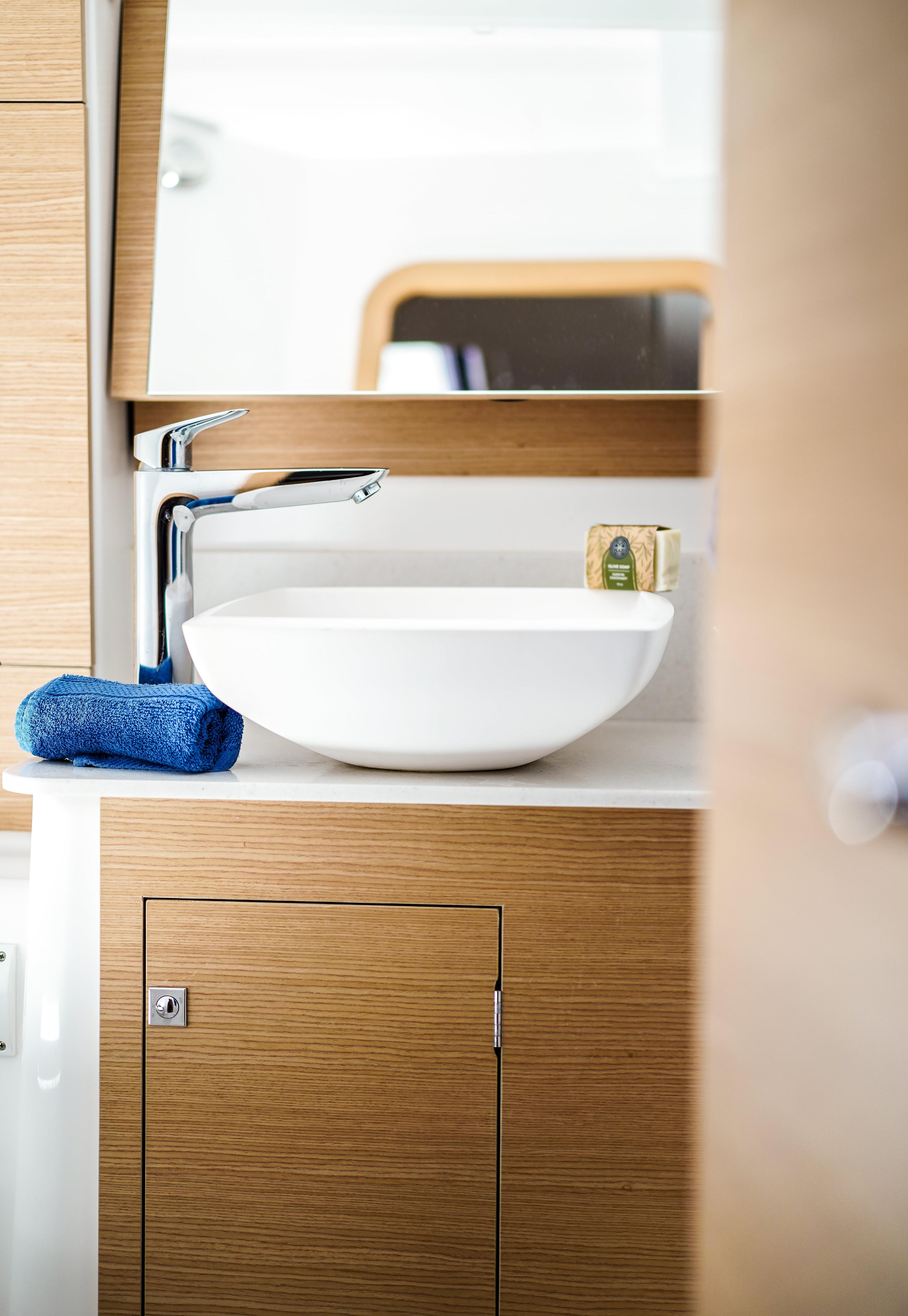 Dufour 460 GL, picture 14