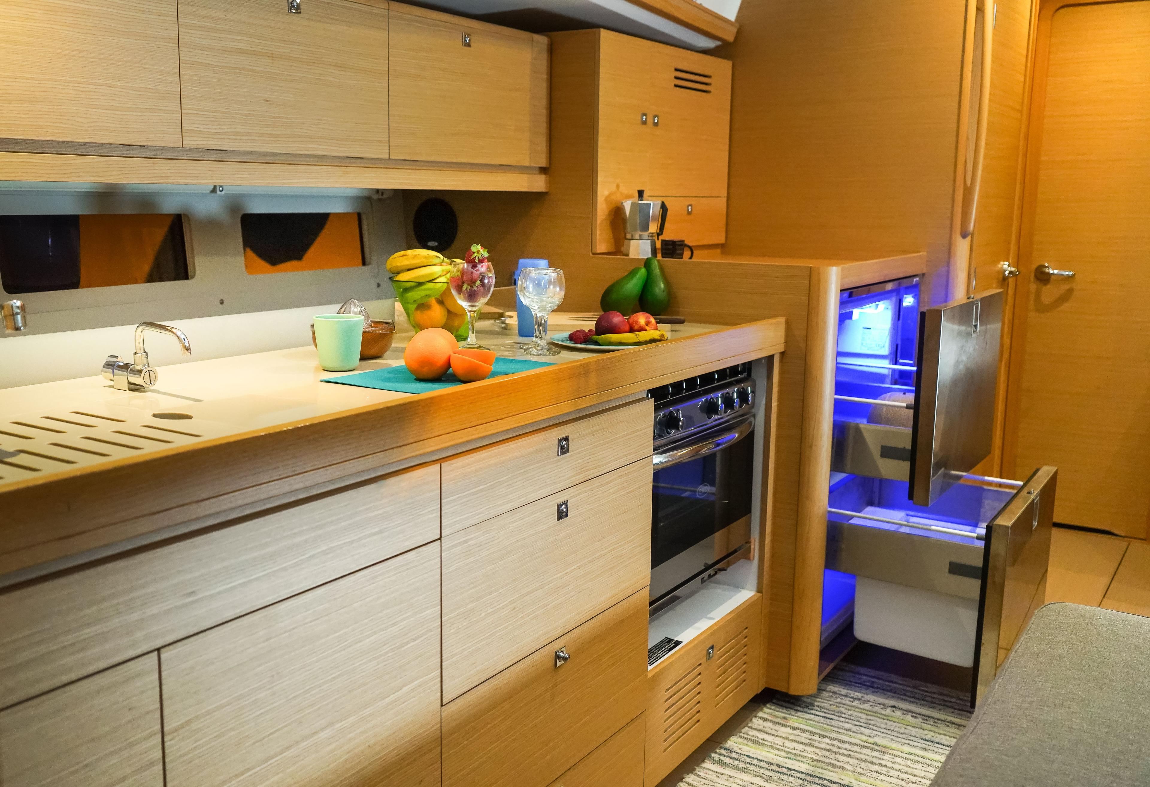 Dufour 460 GL, picture 9