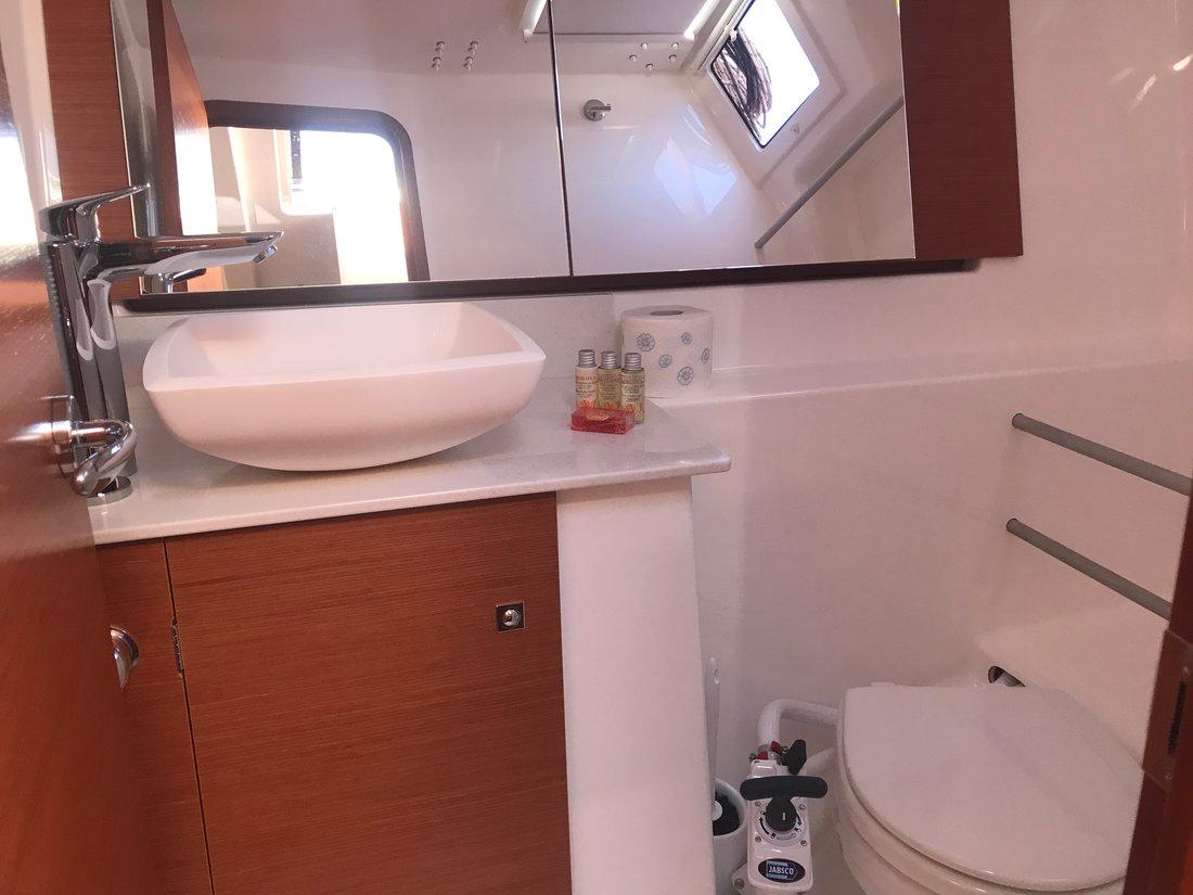 Dufour 310 GL, picture 12