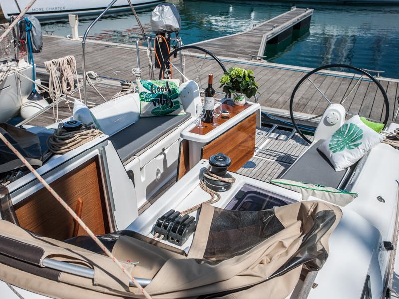 Dufour 350 GL, picture 5