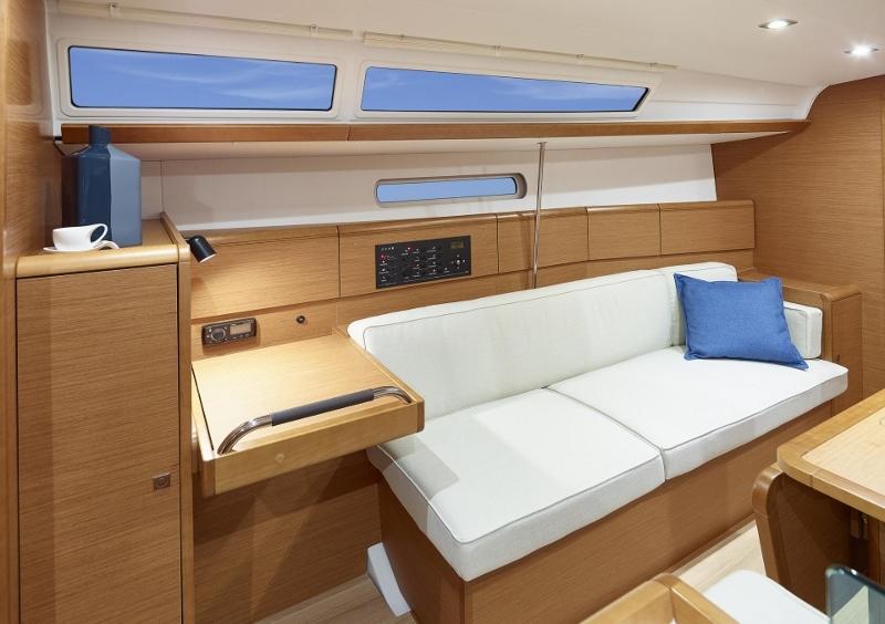 Sun Odyssey 389 (2R), picture 6