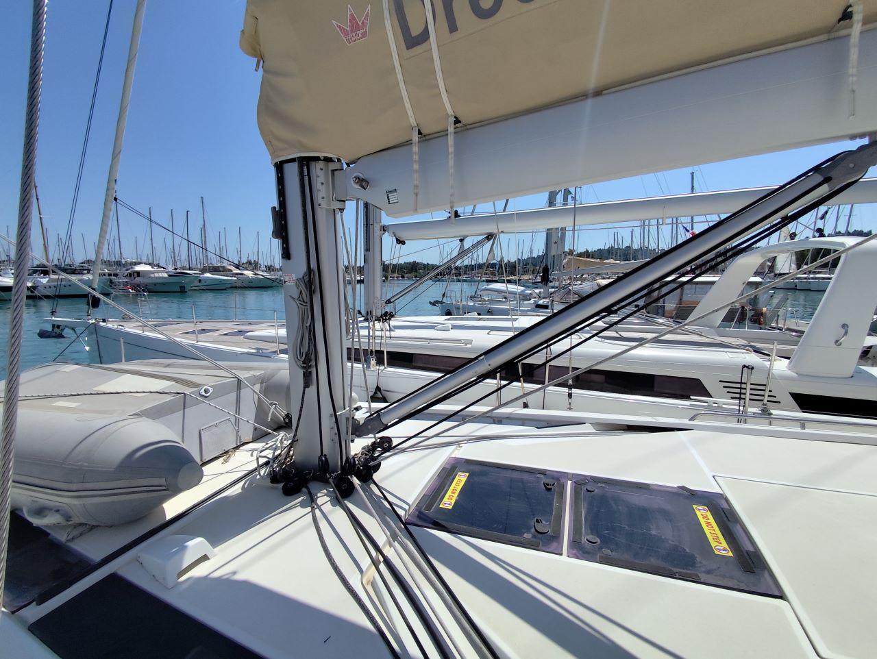 Oceanis 51.1 - 5 + 1 cab., picture 5