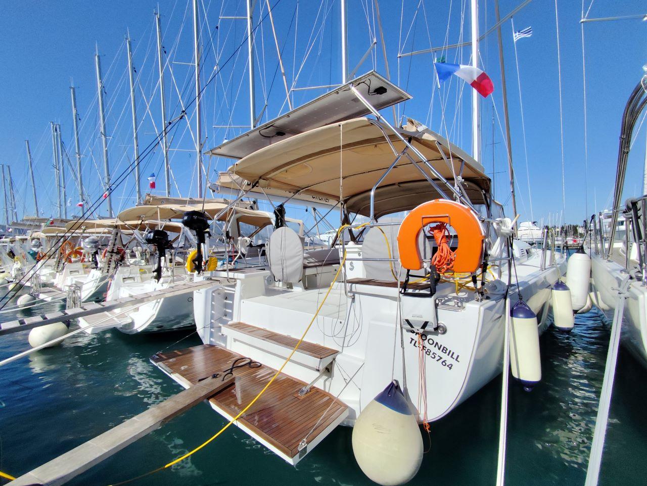 Oceanis 51.1 - 5 + 1 cab., picture 3