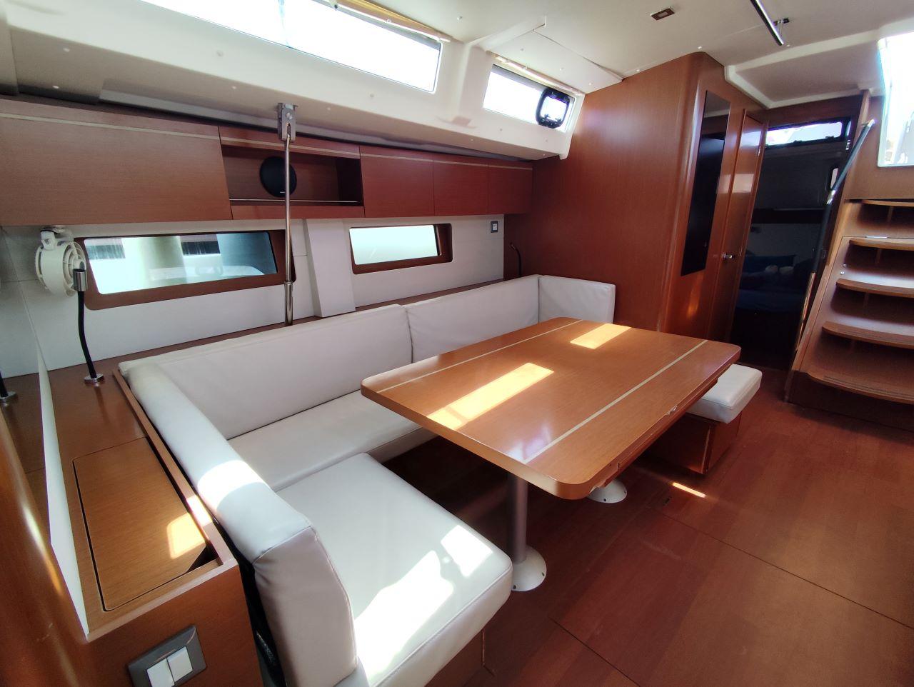 Oceanis 51.1 - 5 + 1 cab., picture 8