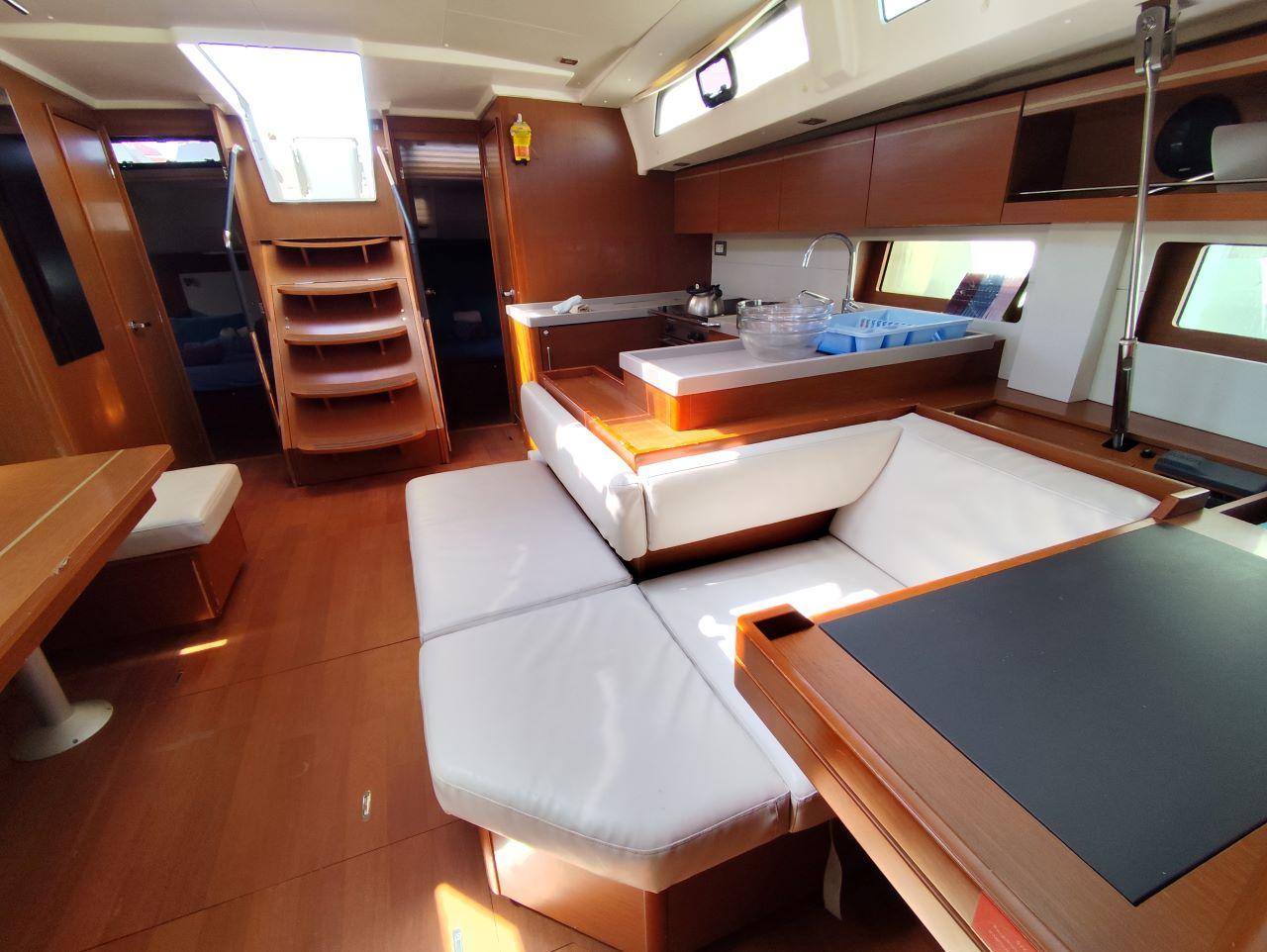 Oceanis 51.1 - 5 + 1 cab., picture 9