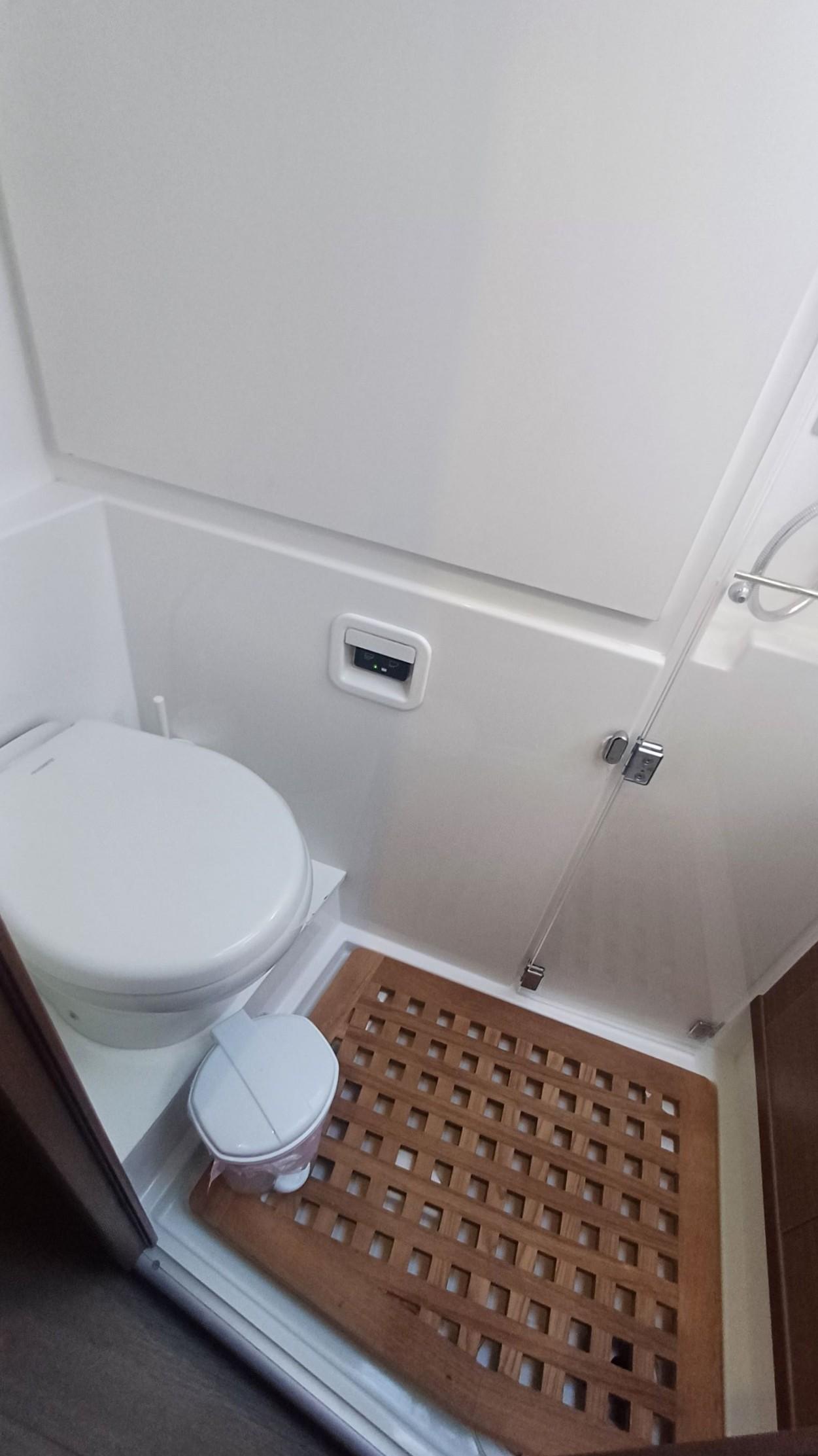 Lagoon 52 F - 6 + 2 cab., picture 11