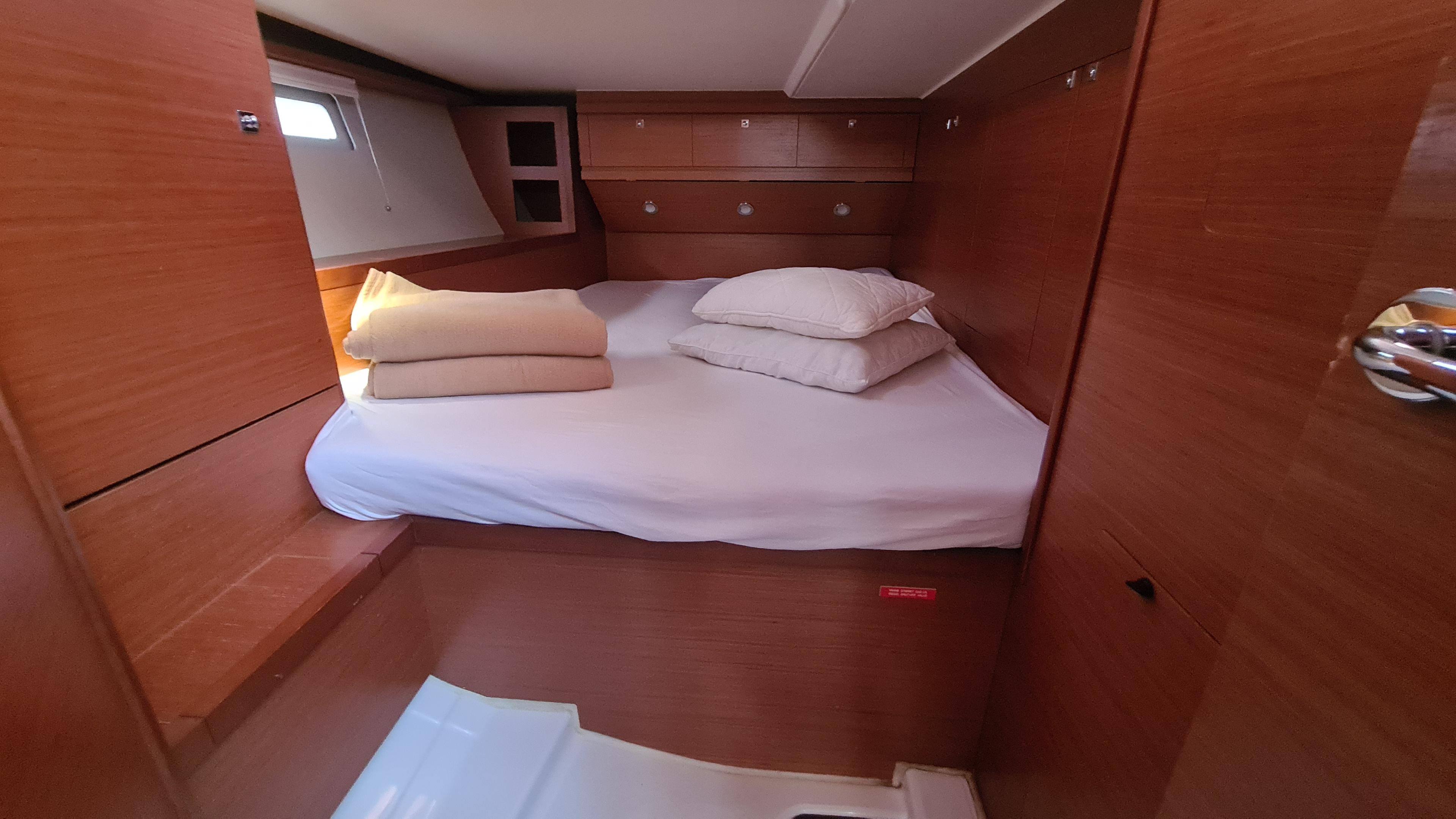 Dufour 520 GL, picture 14