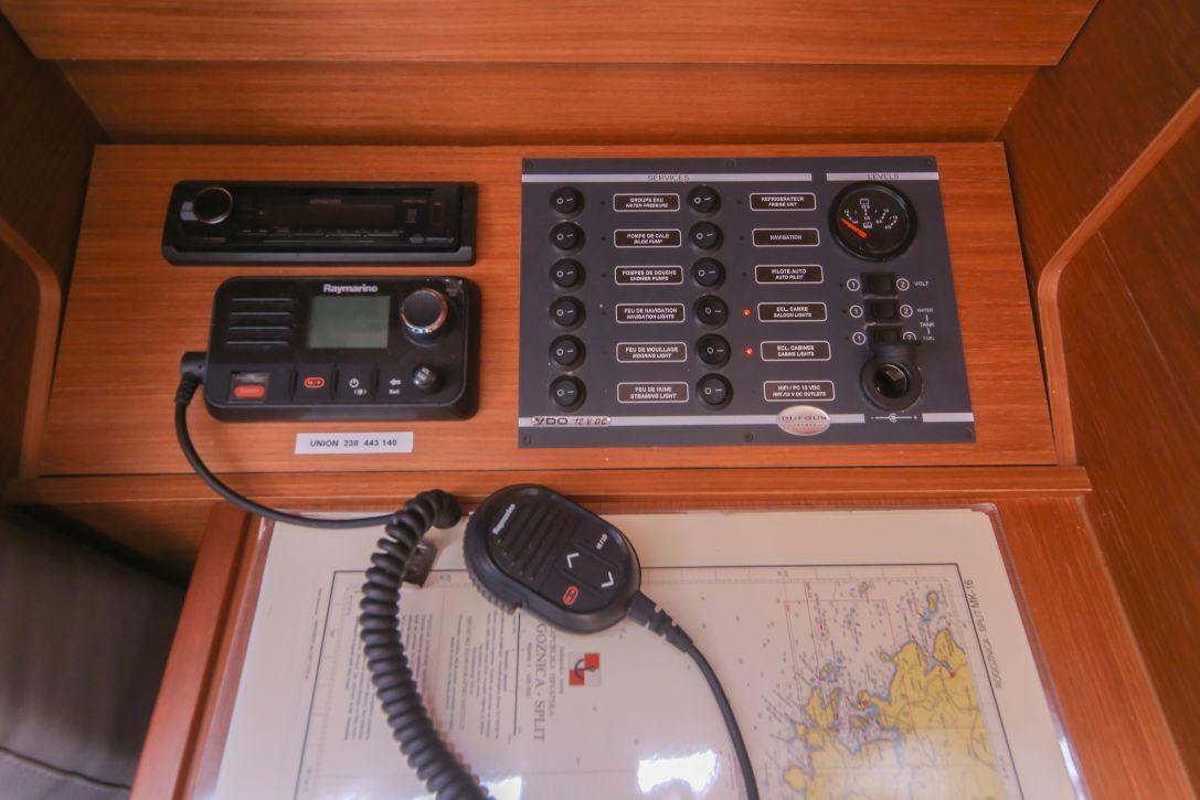 Dufour 310 GL, picture 10