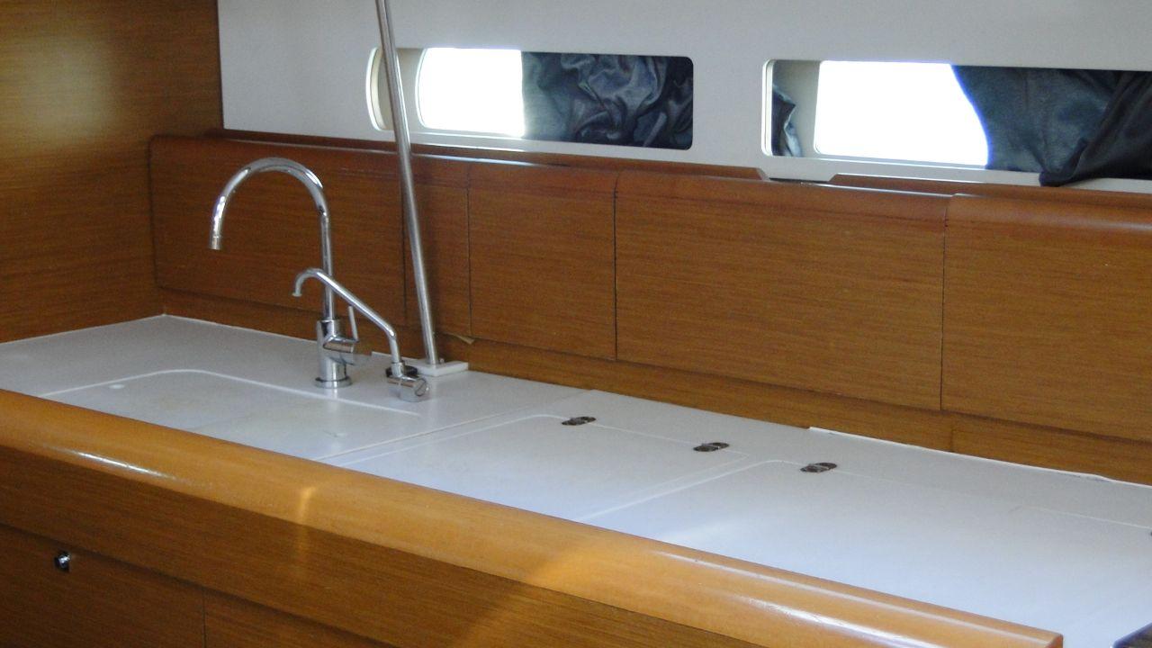 Sun Odyssey 479 - 4 cab., picture 9