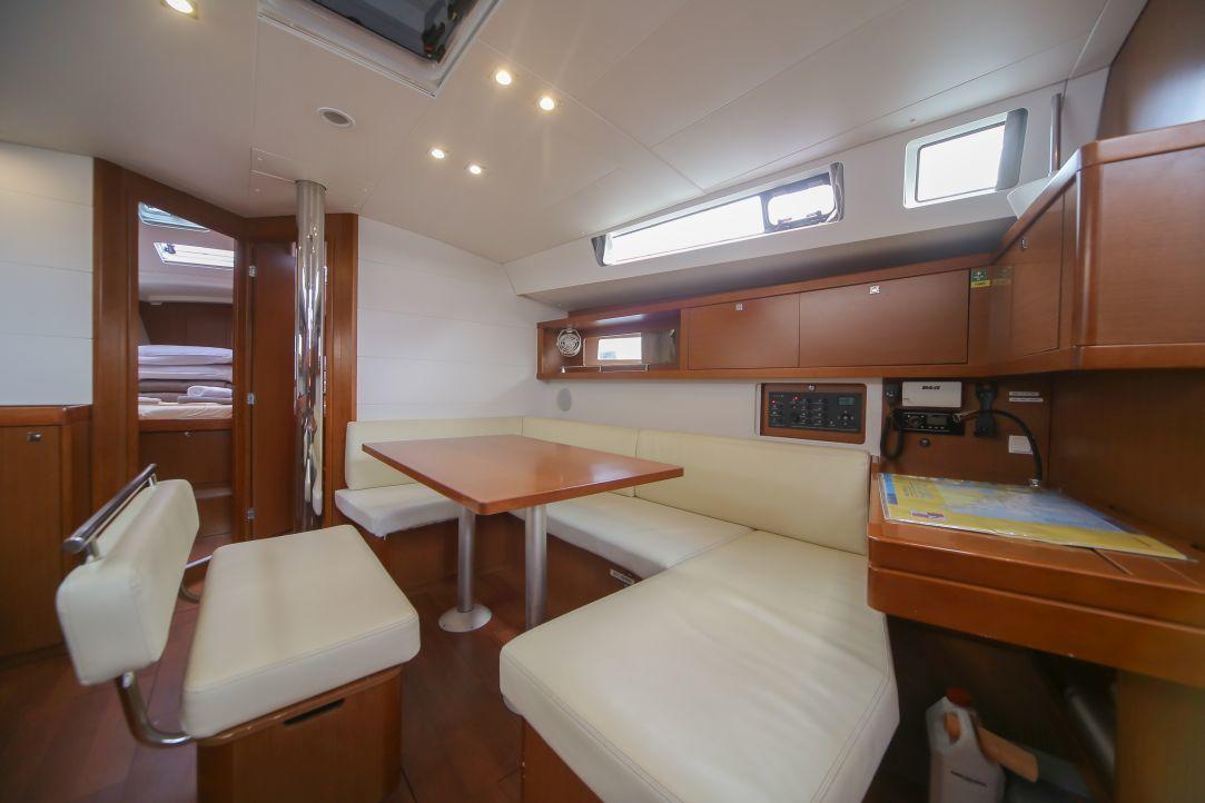 Oceanis 45 - 4 cab. - STRAUSS , picture 7