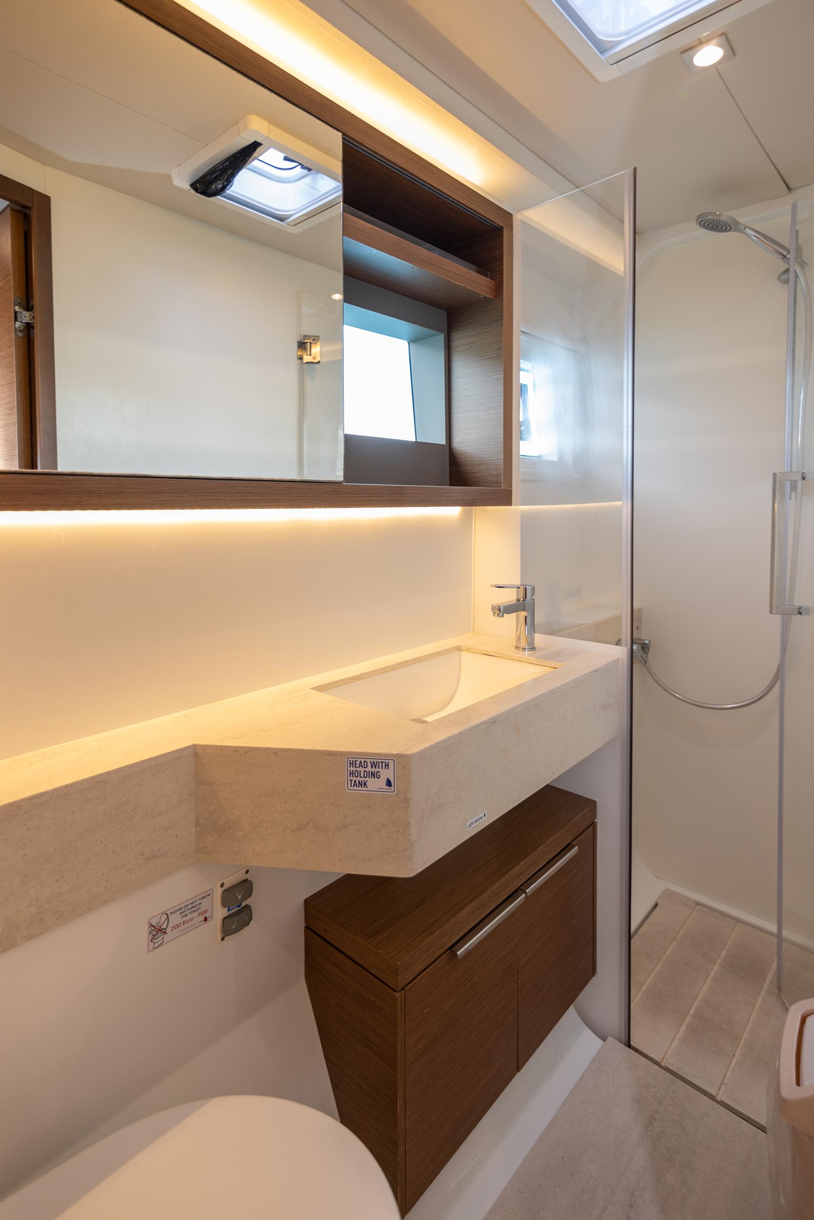 Lagoon 50 - 6 + 1 cab., picture 19