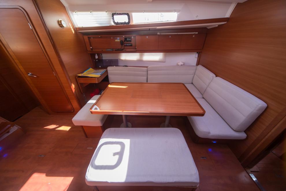 Dufour 460 GL, picture 7