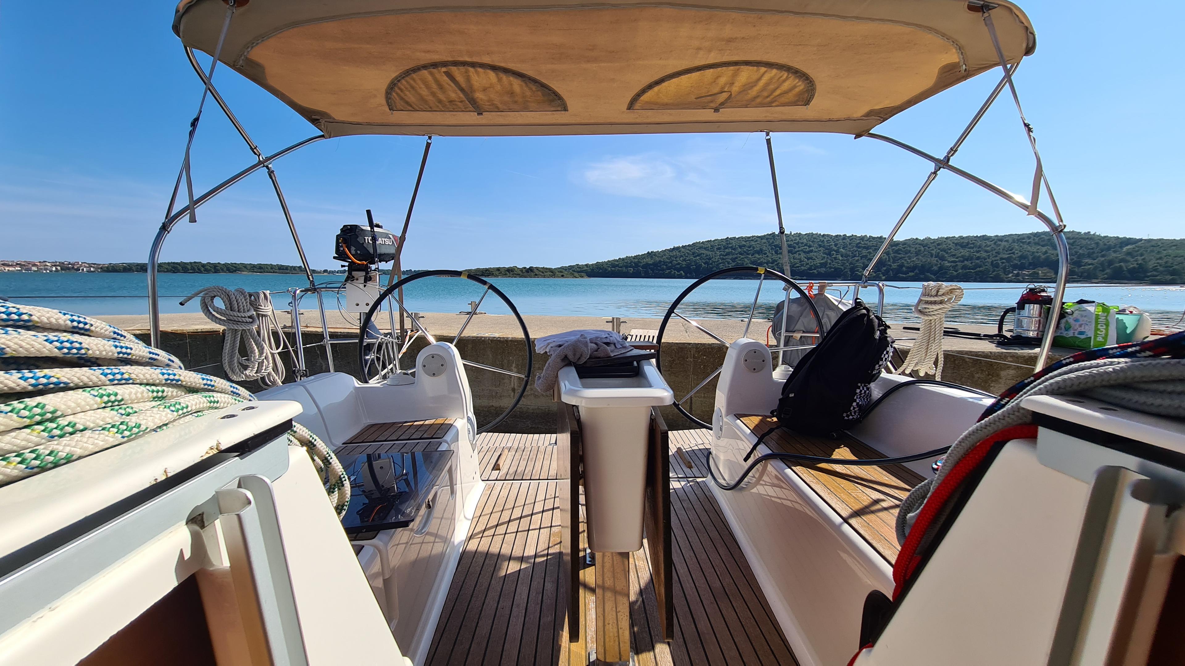 Dufour 350 GL, picture 4