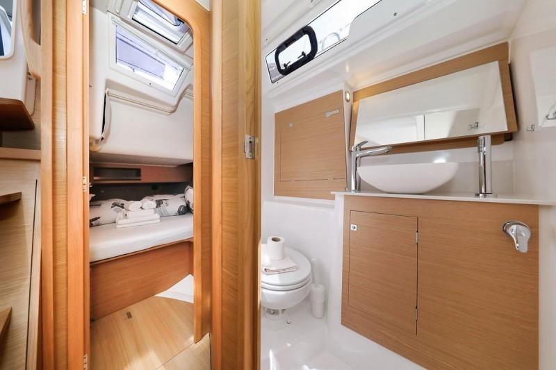 Dufour 390 GL, picture 12
