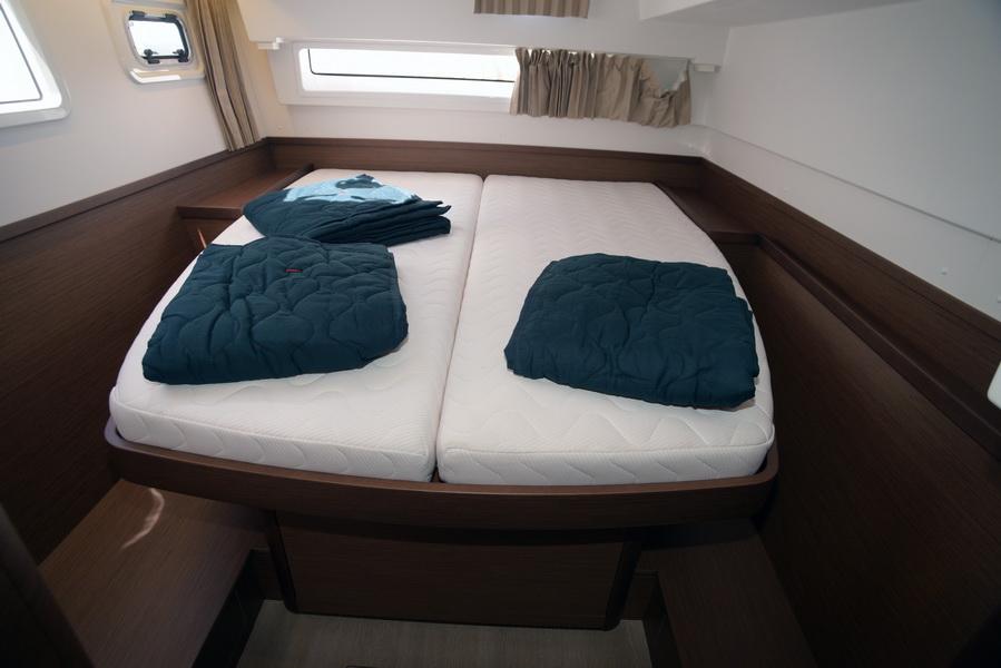 Lagoon 42 - 4 + 2 cab., picture 10