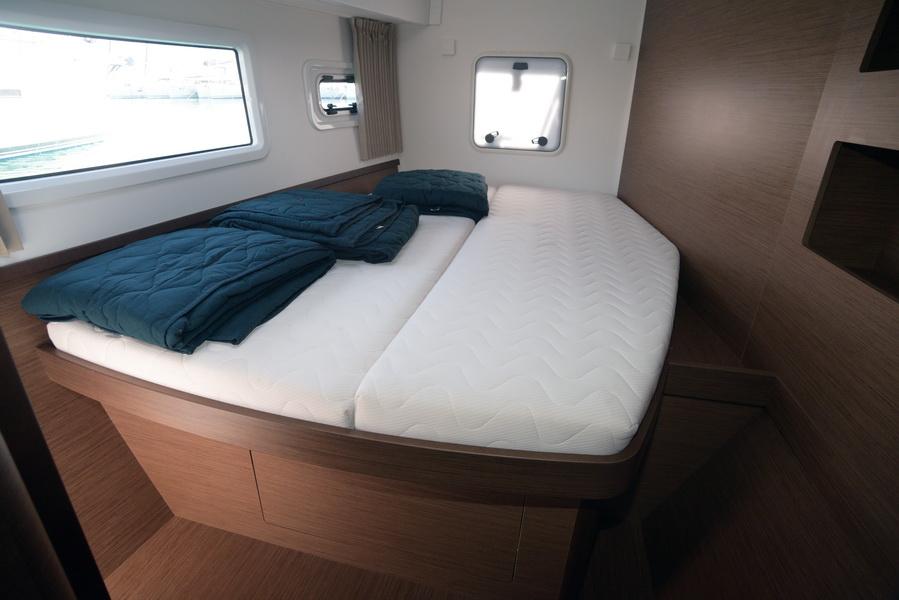 Lagoon 42 - 4 + 2 cab., picture 17