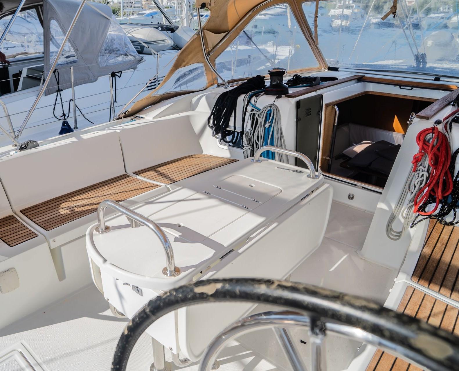 Sun Odyssey 479 - 4 cab., picture 4