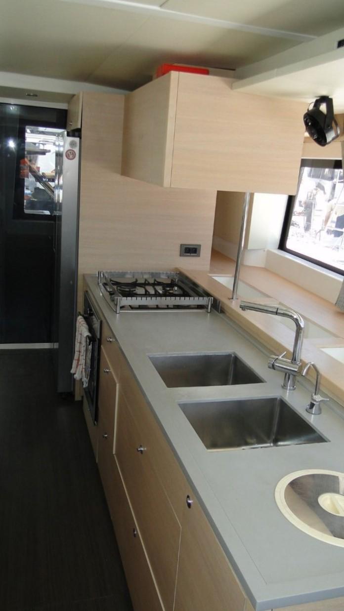 Lagoon 620 - 6 + 2 cab., picture 5