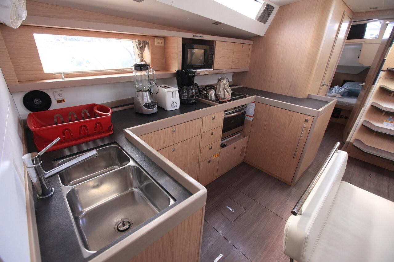 Oceanis 48 - 4 cab., picture 11