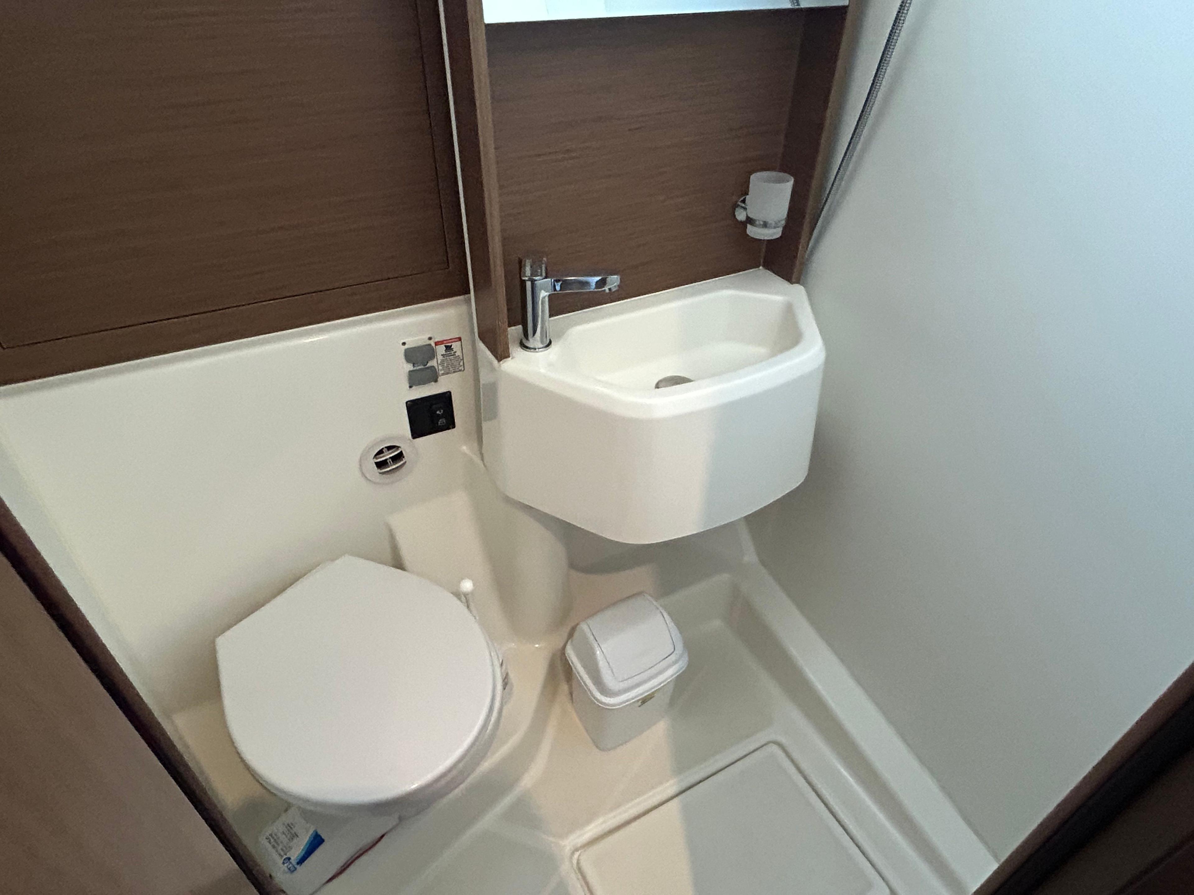 Oceanis 51.1 - 5 + 1 cab., picture 15