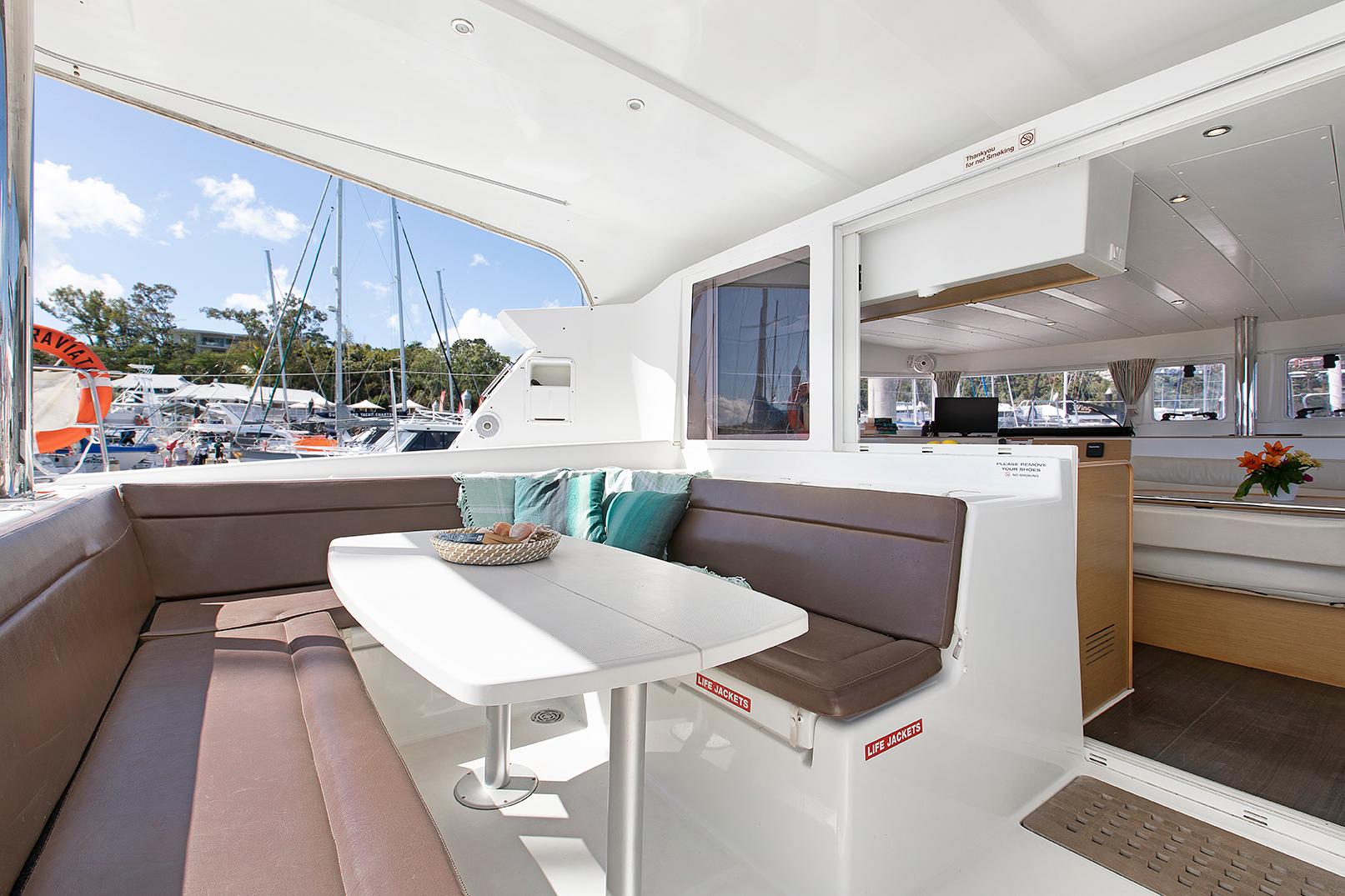 Lagoon 421 - TRAVIATA 1 , picture 5