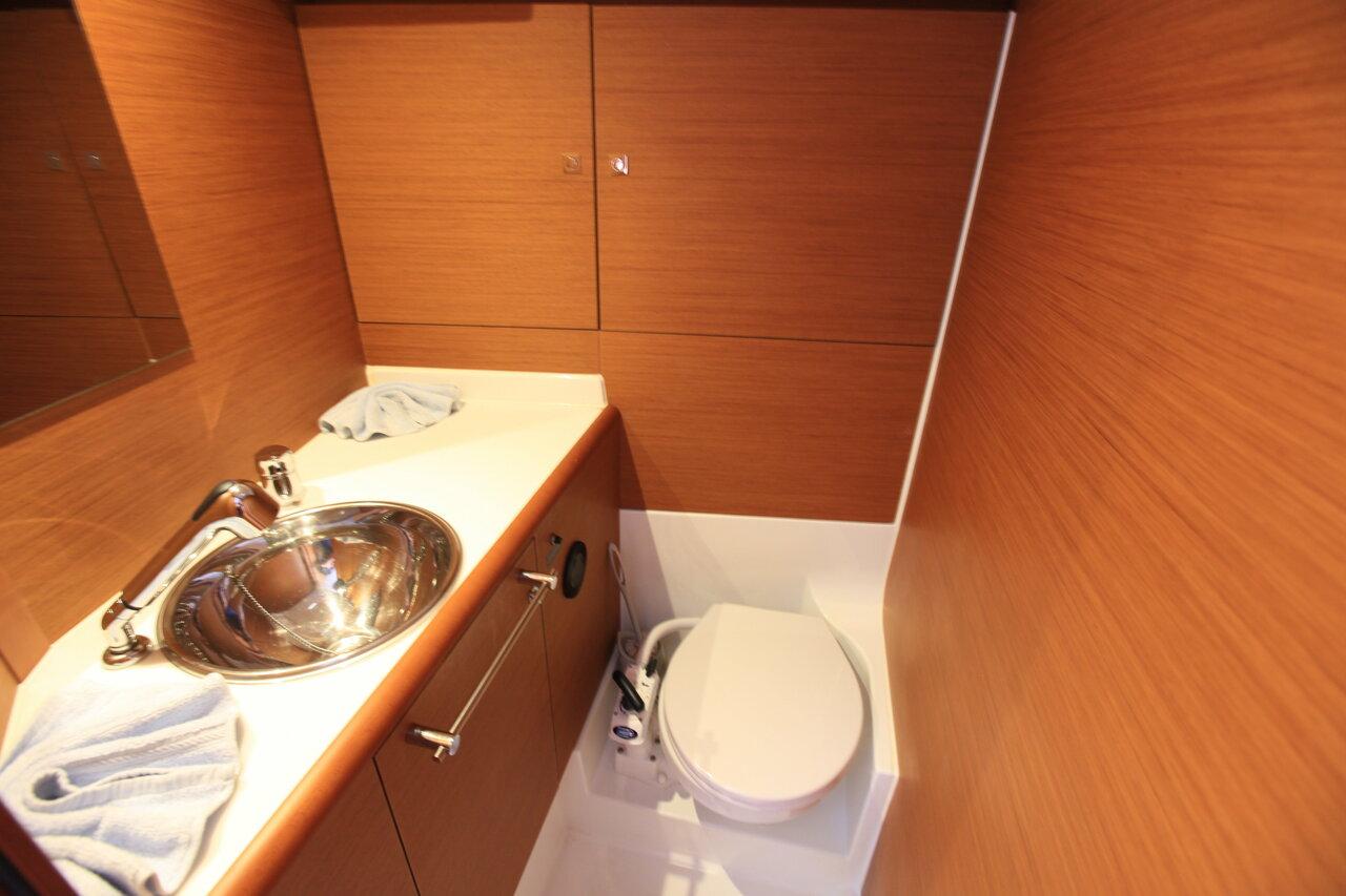 Sun Odyssey 419 - 3 cab., picture 18