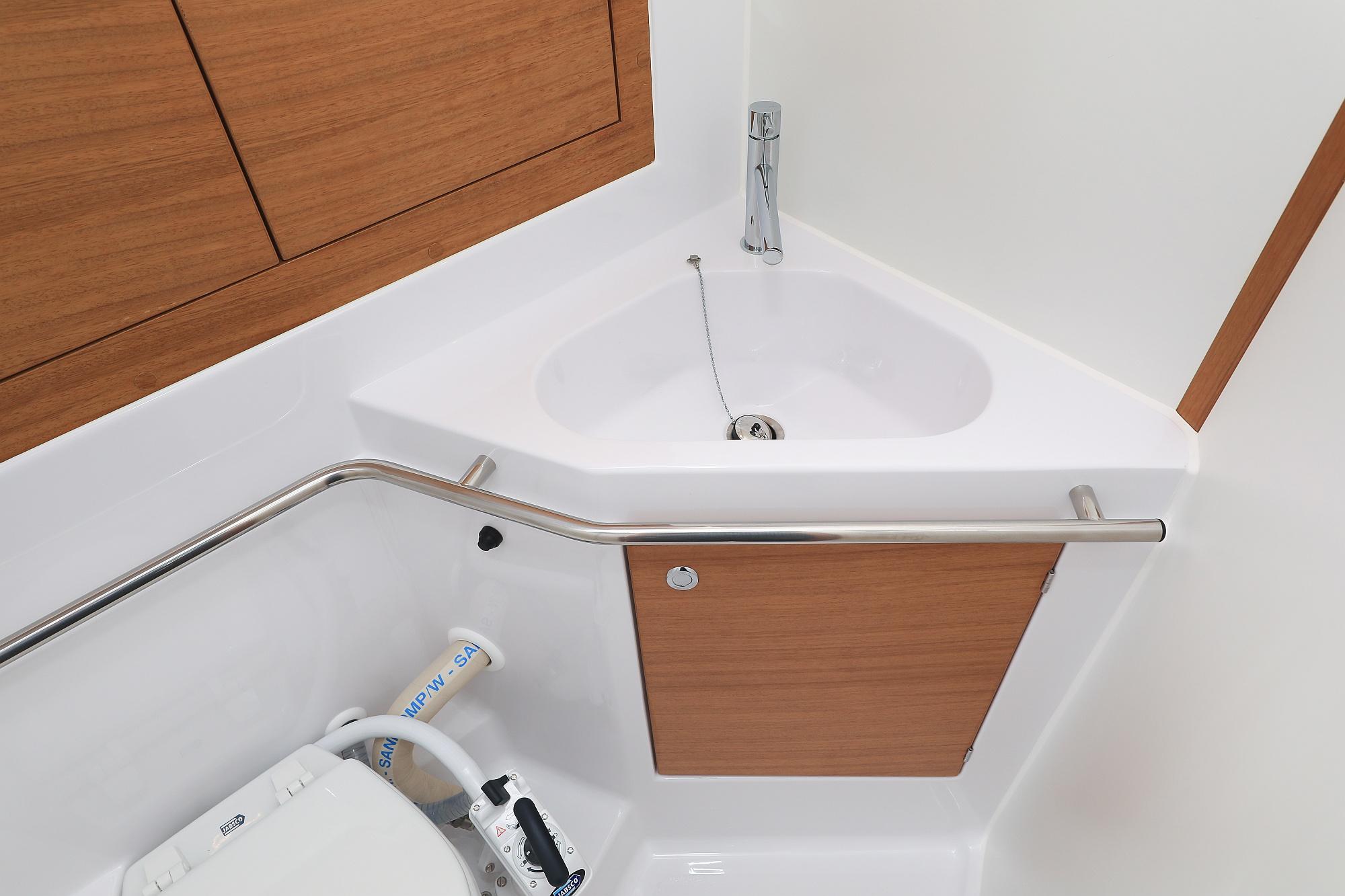 Elan Impression 45.1, picture 13