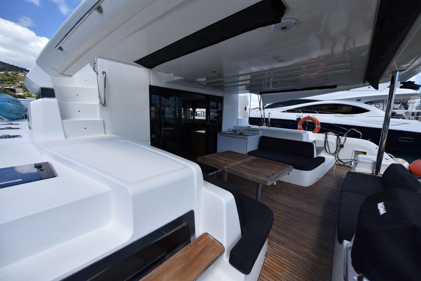 Lagoon 50, picture 3