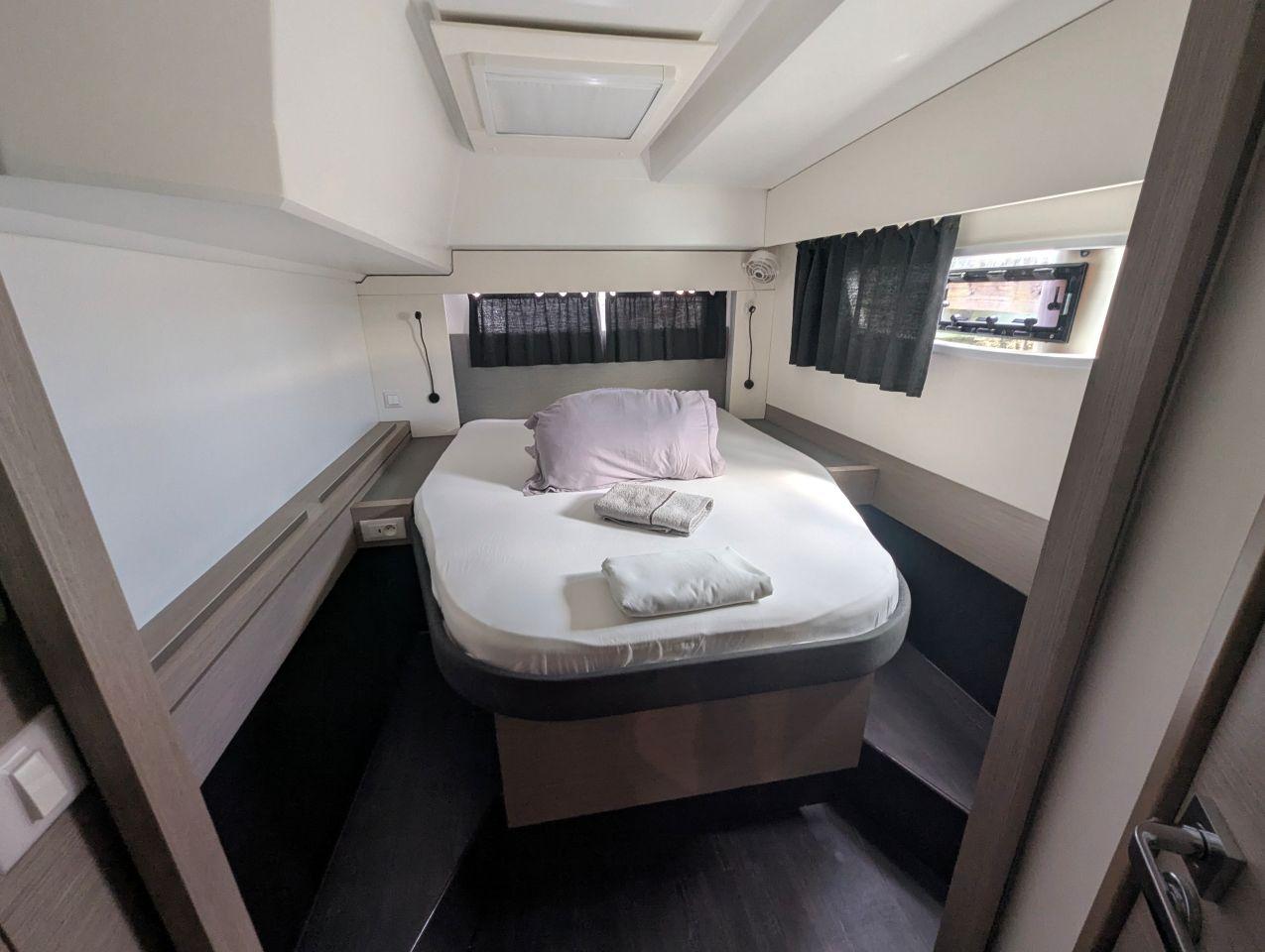 Fountaine Pajot Astrea 42 - 4 + 2 cab. - EDEN BLUE , picture 16