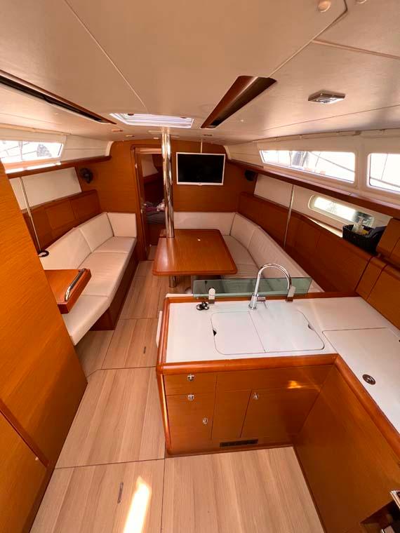 Sun Odyssey 389, picture 8