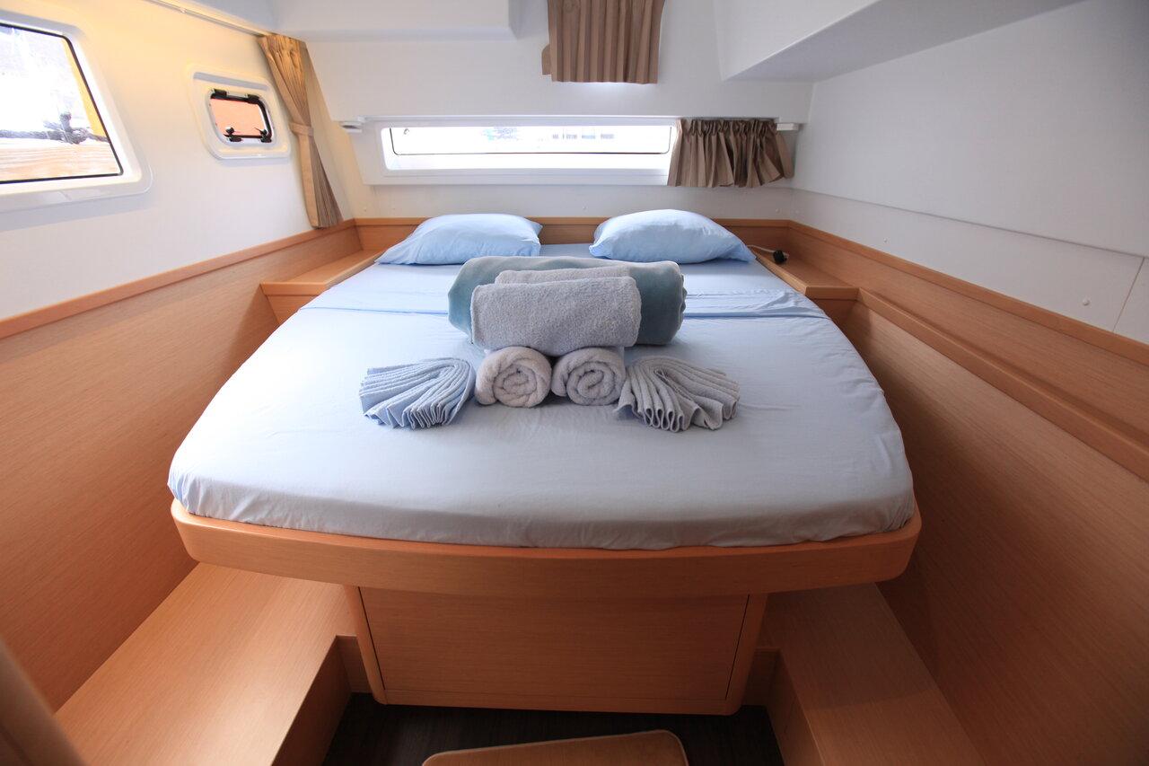 Lagoon 42 - 4 + 1 cab., picture 17