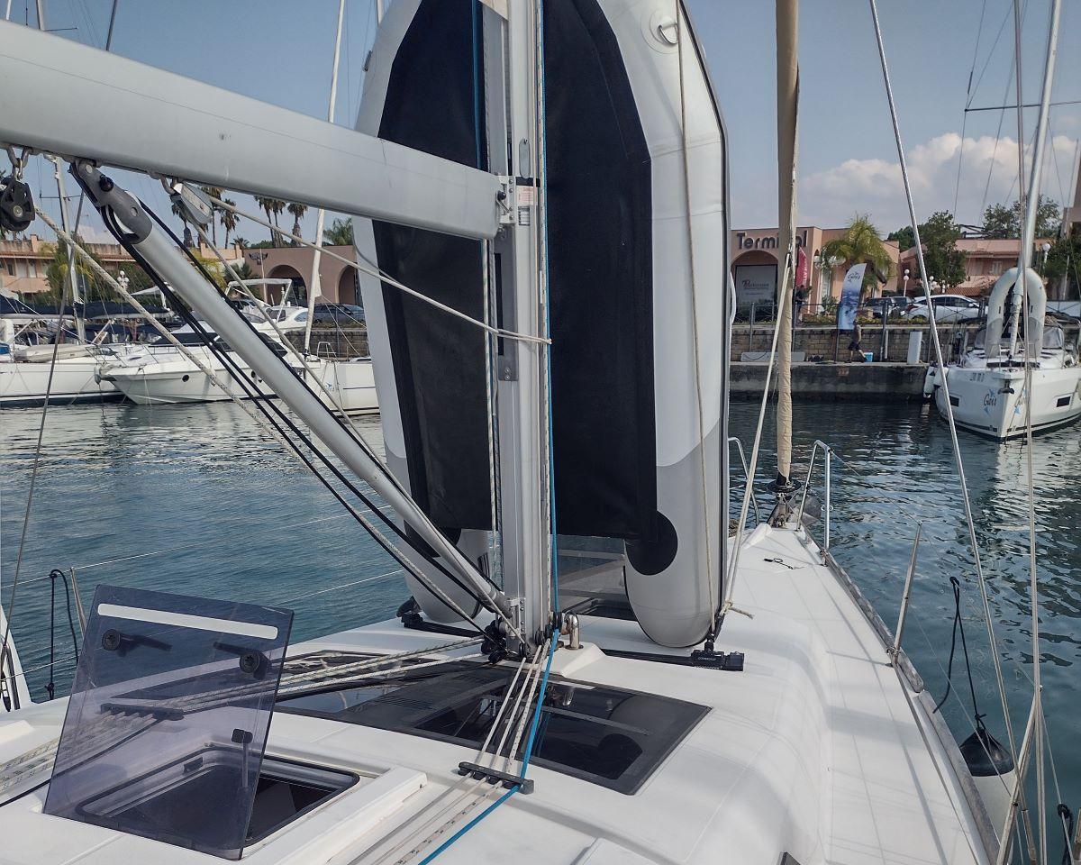 Dufour 382 GL, picture 5