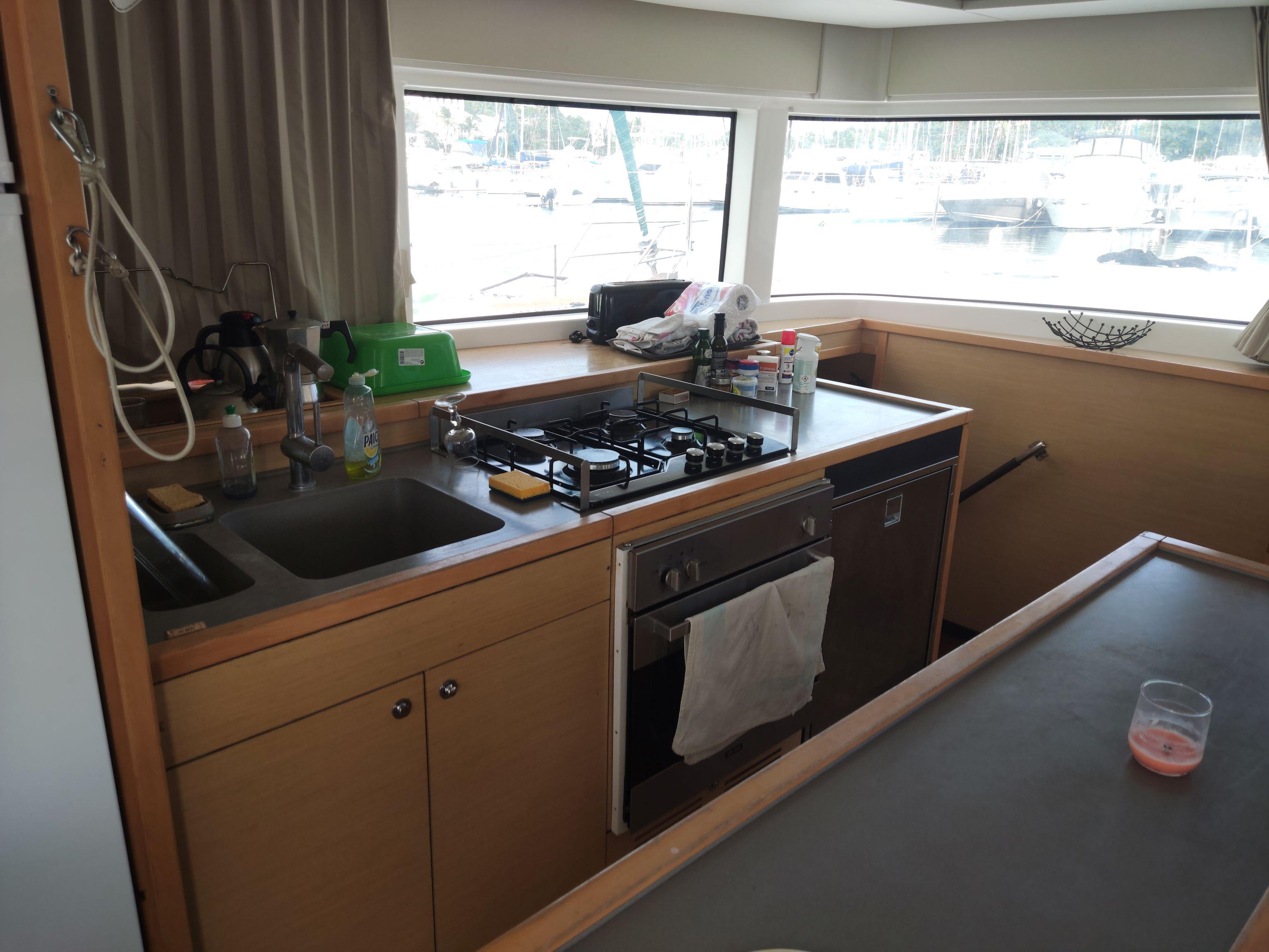 Lagoon 52 - 6 + 2 cab., picture 10