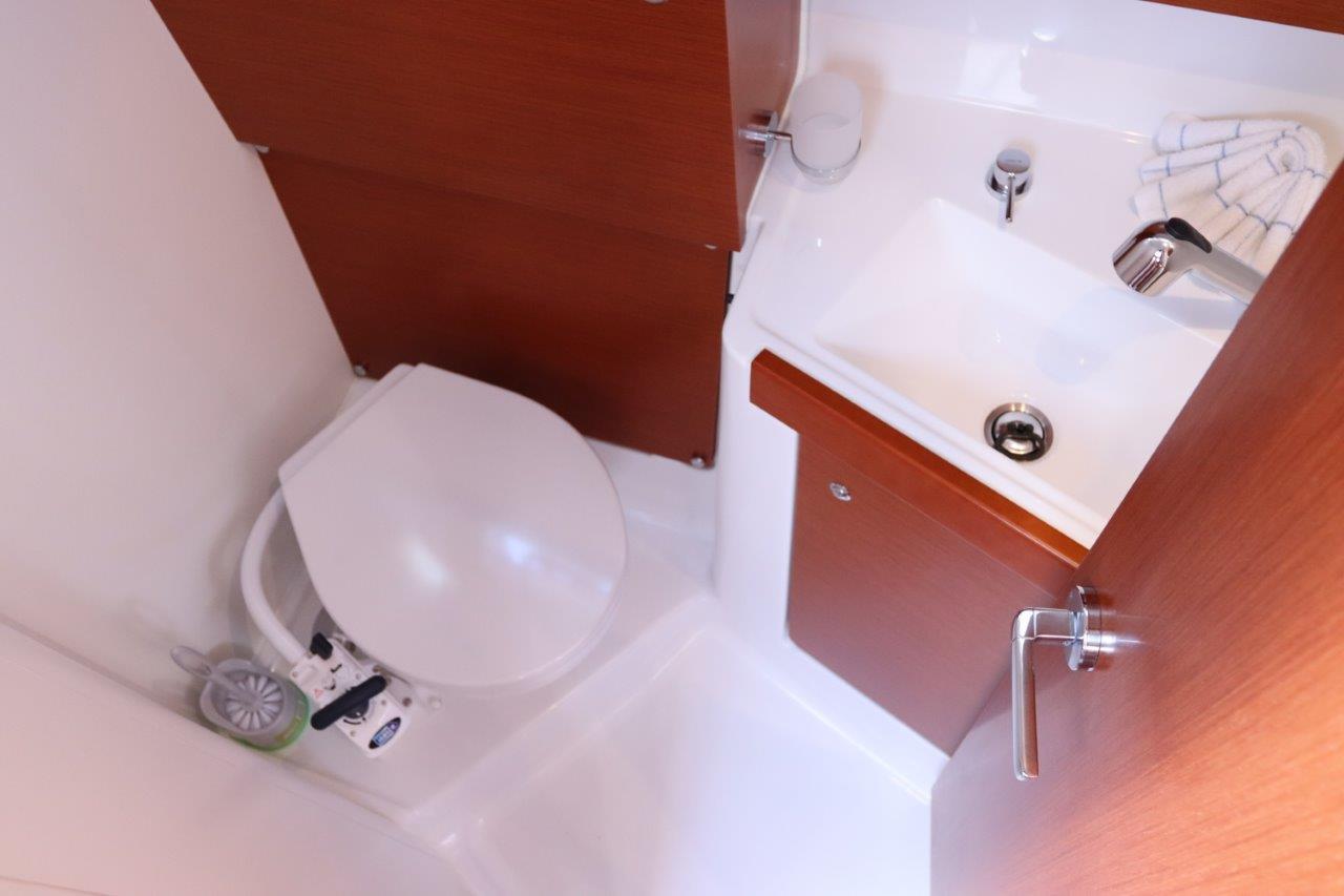 Oceanis 38.1 - 2 cab., picture 21