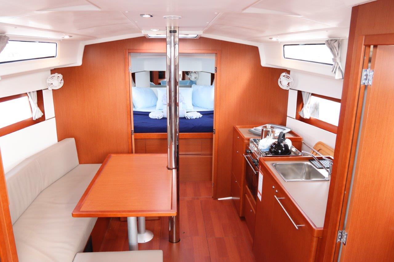 Oceanis 38.1 - 2 cab., picture 14