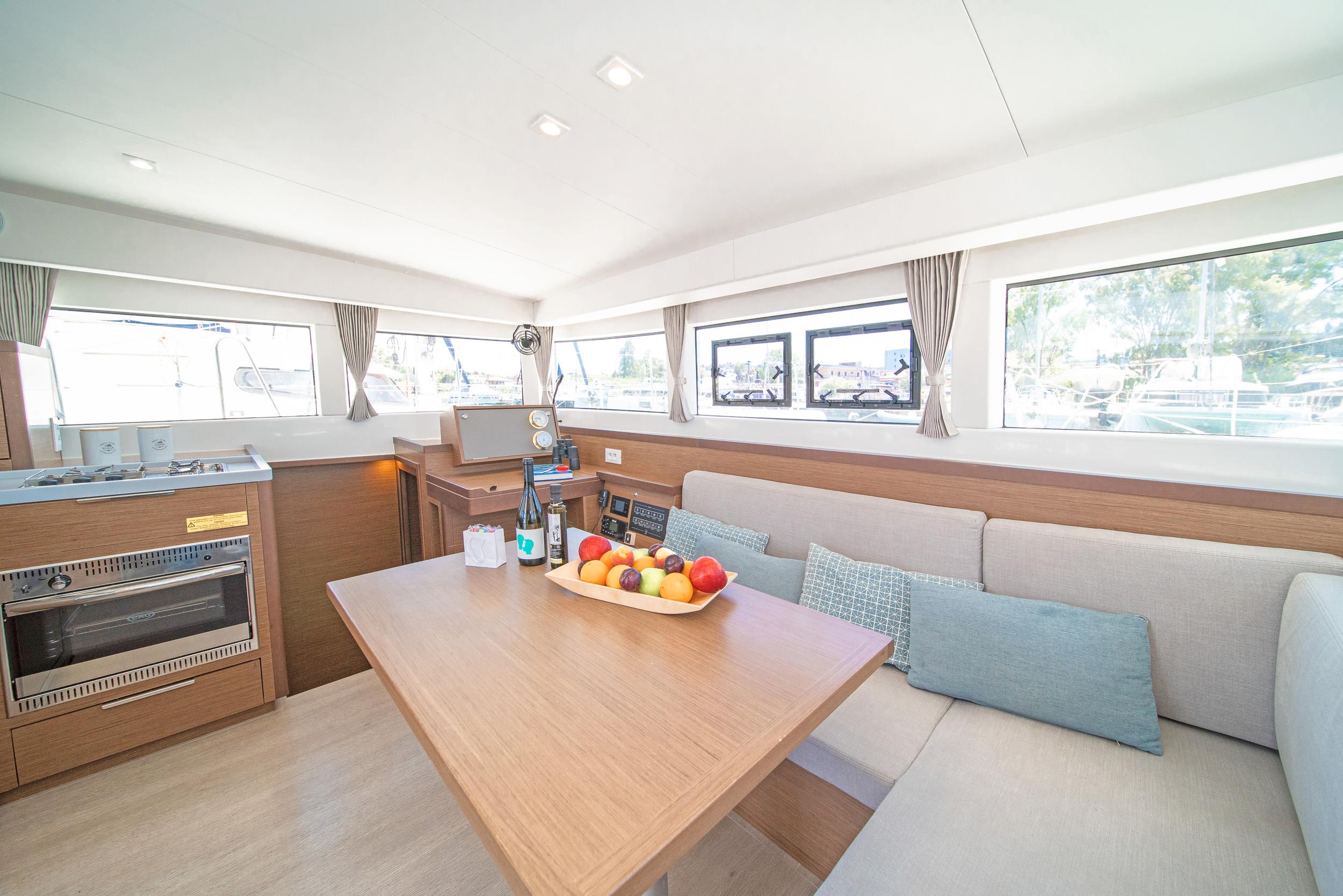 Lagoon 40 - 4 + 2 cab, picture 12